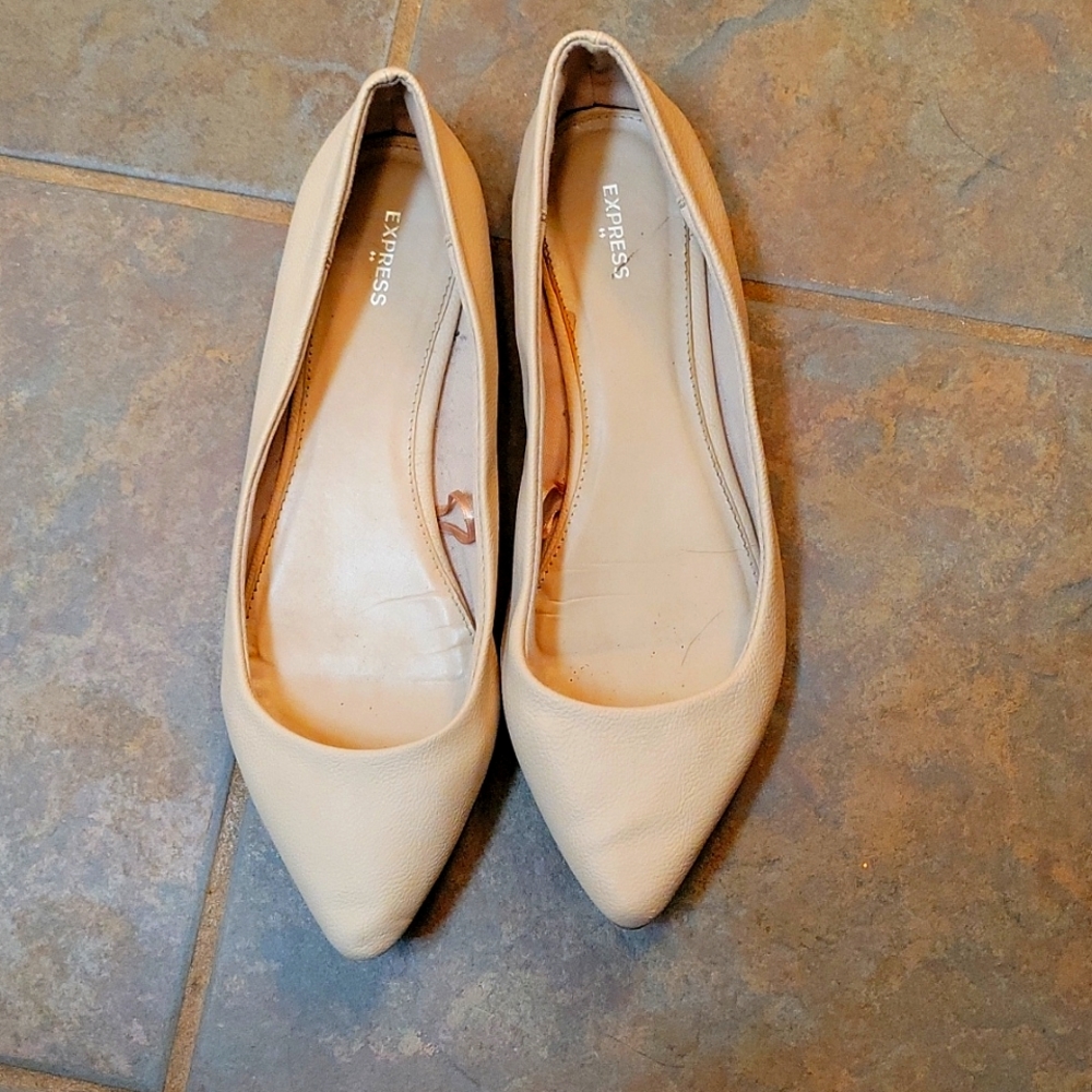 Express Nude Piont Toe Flats